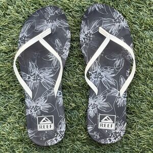 Reef Seaside Floral Print Flip Flops Sandals Black White Women's Size 7 Beach